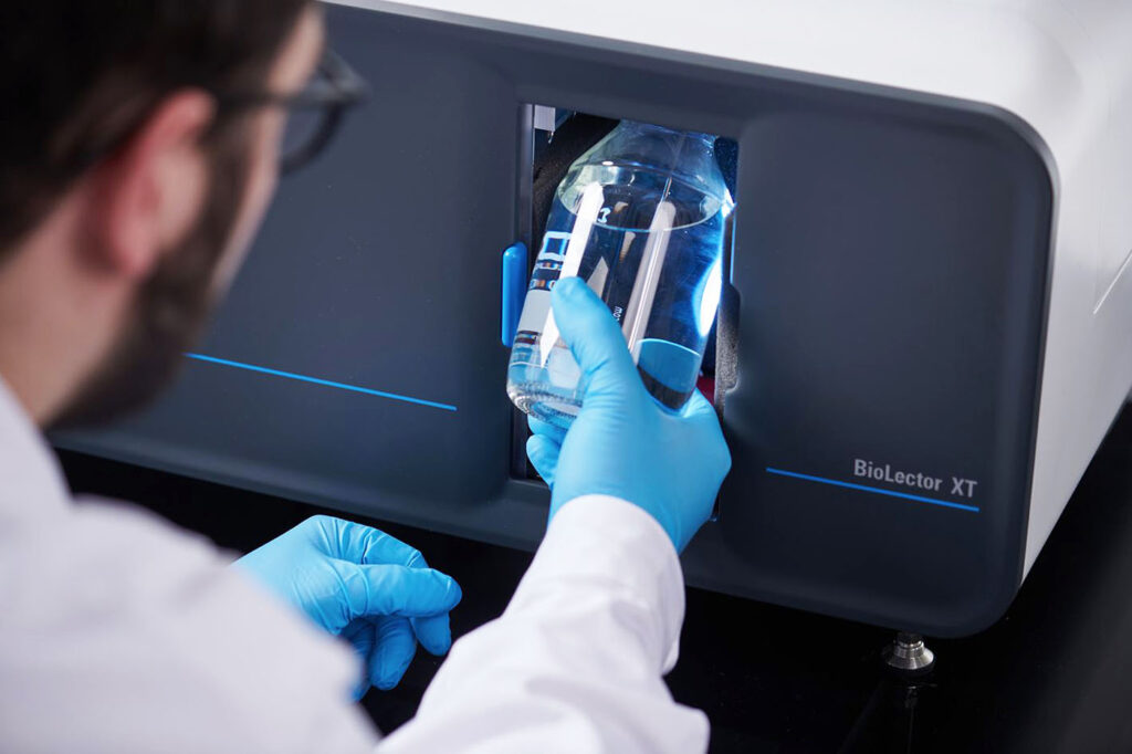 microbioreactors-small-and-smart,-power-more-with-less