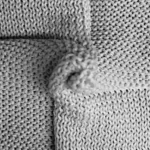 exploring-the-intersection:-insights-from-theoretical-physics-and-the-art-of-knitting