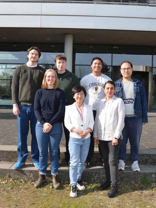 self-optimizing-catalysts-enhance-water-splitting-for-sustainable-hydrogen-production