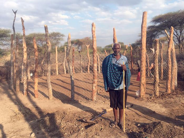 sharp-boundaries-foster-harmonious-carnivore-relationships