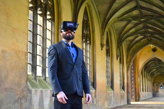 cambridge-researcher-introduces-innovative-free-vr-platform-to-overcome-public-speaking-anxiety