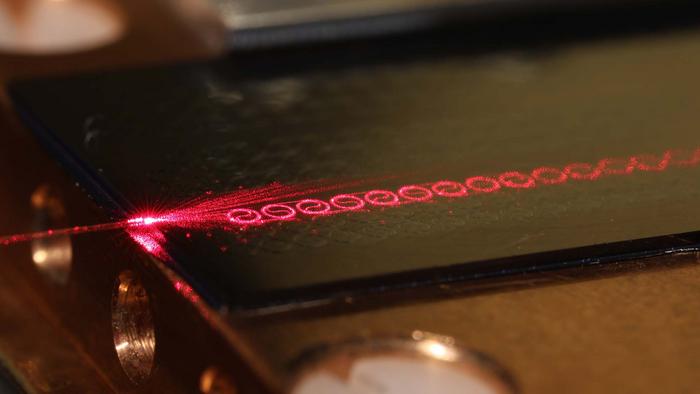 revolutionary-tenfold-bandwidth-amplifier-paves-the-way-for-next-generation-super-lasers