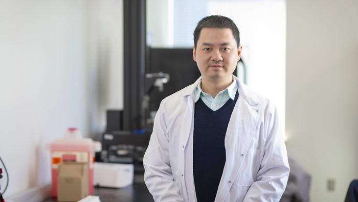 advancing-bioadhesive-technology-for-durable-medical-implants