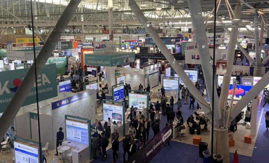 at-bio,-companies-launch-new-products-for-aav-manufacturing,-ai-drug-discovery