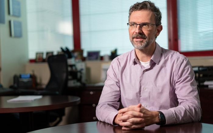 stage-of-b-cell-development-influences-effectiveness-of-leukemia-treatments