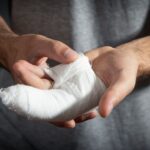 solventum-to-buy-acera-surgical-for-up-to-$850m,-repurchase-$1b-in-stock