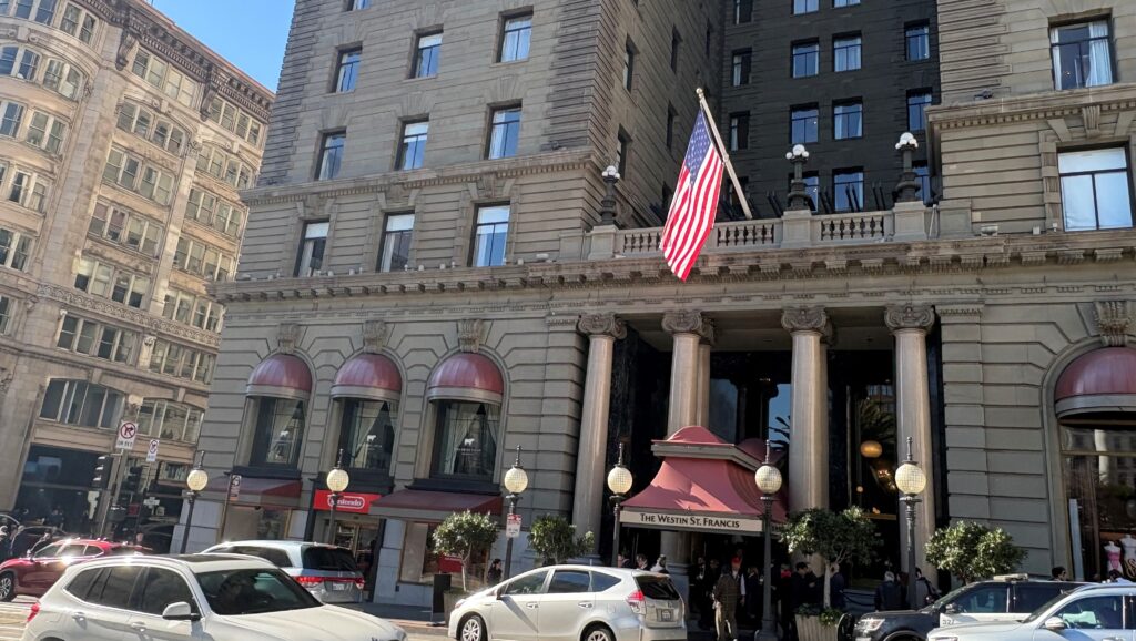 all-the-meetings,-none-of-the-megadeals:-is-jpm’s-purpose-evolving?