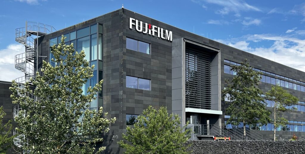 fujifilm-biotechnologies-opens-new-qc-lab-in-denmark