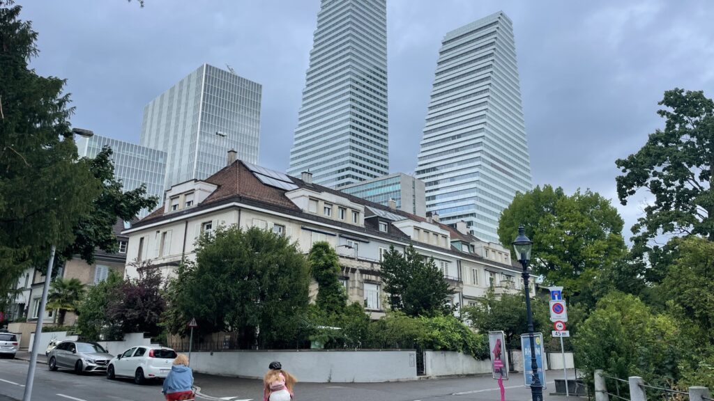 roche-boosts-diagnostics-offerings-with-$595m-saga-buyout