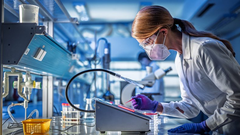 designing-peptide-screens-to-generate-knowledge,-not-just-hits